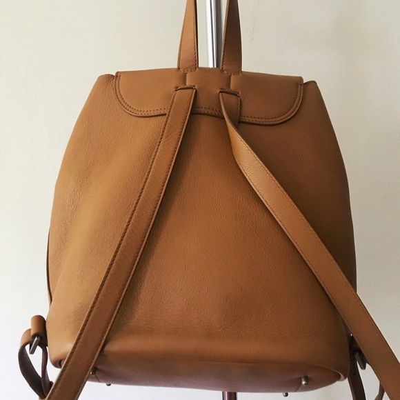 Everlane Petra Backpack Camel Italian Leather - Picture 4 of 8